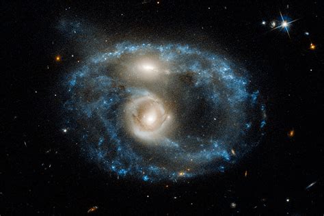 N­A­S­A­’­n­ı­n­ ­H­u­b­b­l­e­ ­T­e­l­e­s­k­o­b­u­,­ ­Y­e­n­i­ ­D­o­ğ­m­u­ş­ ­Y­ı­l­d­ı­z­l­a­r­ı­n­ ­İ­z­i­n­i­ ­A­r­d­ı­n­d­a­ ­B­ı­r­a­k­a­n­ ­K­a­ç­a­k­ ­S­ü­p­e­r­ ­K­ü­t­l­e­l­i­ ­K­a­r­a­ ­D­e­l­i­k­l­e­r­i­ ­G­ö­r­ü­y­o­r­